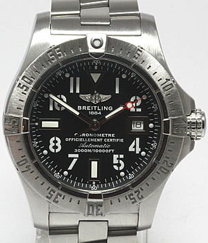 BREITLING Superavenger Ref. A 17330