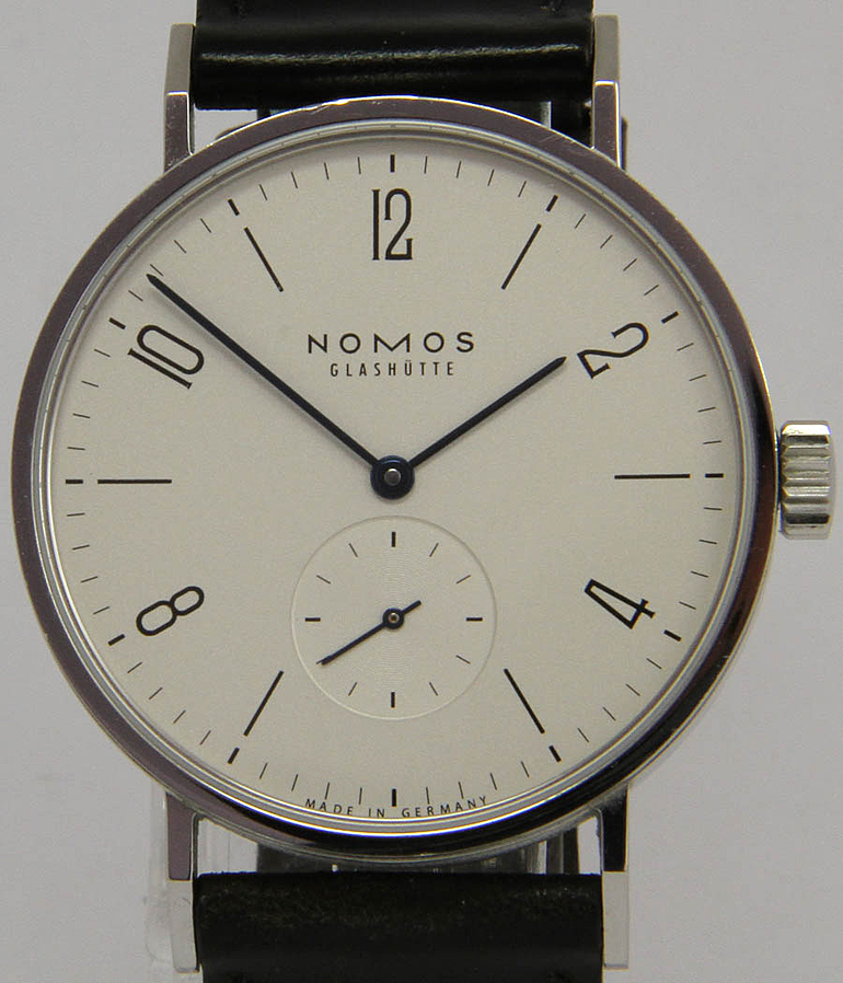 NOMOS Tangomat