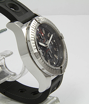 BREITLING Superavenger Ref. A 13370