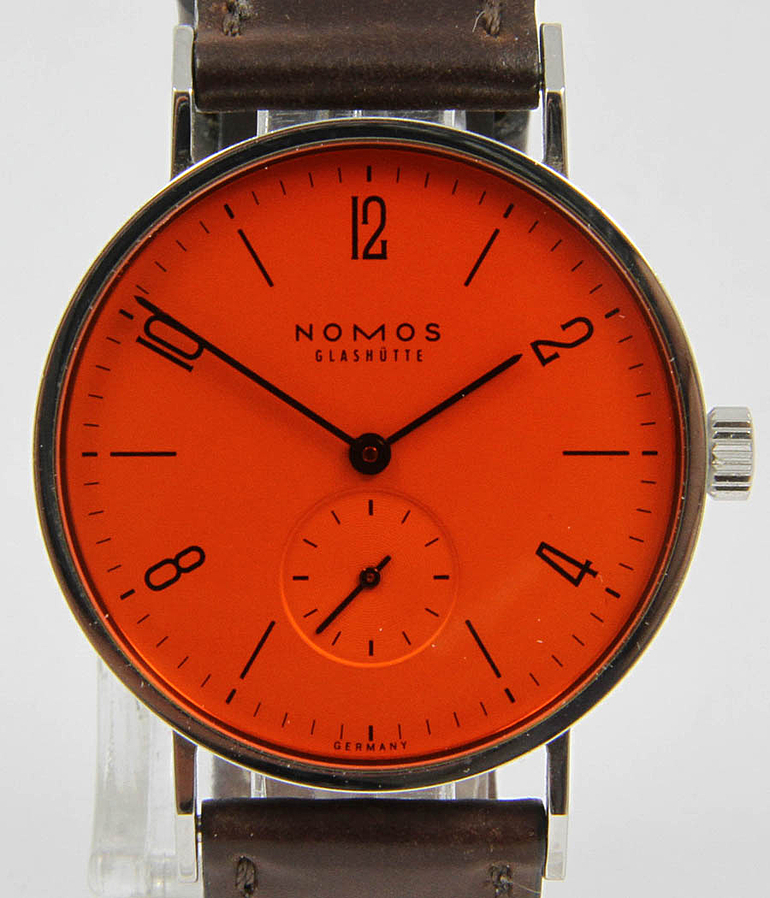 NOMOS Tangente