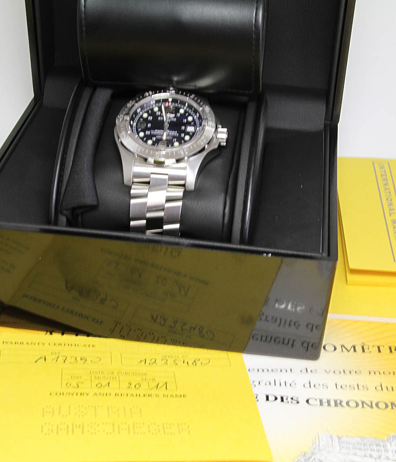 BREITLING Superocean Ref. A 17390