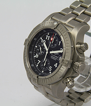 BREITLING Superavenger Ref. E 13360