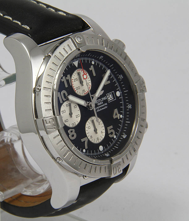 BREITLING Superavenger Ref. A 13370