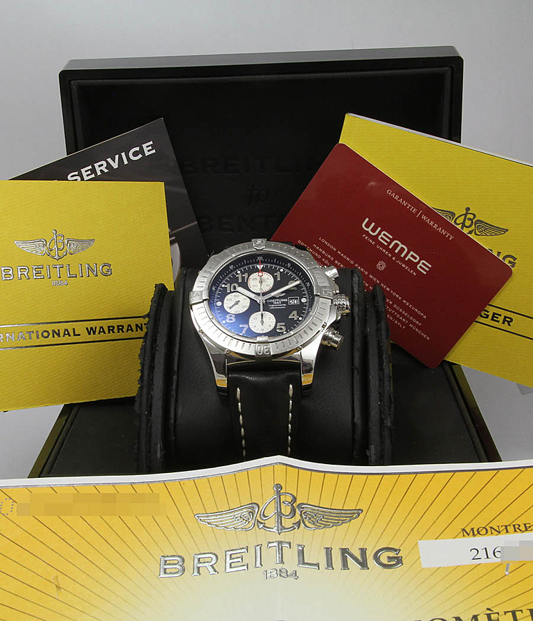 BREITLING Superavenger Ref. A 13370