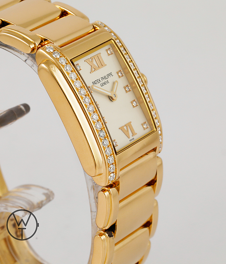PATEK PHILIPPE Twenty~4 Ref. 4910/11R-011