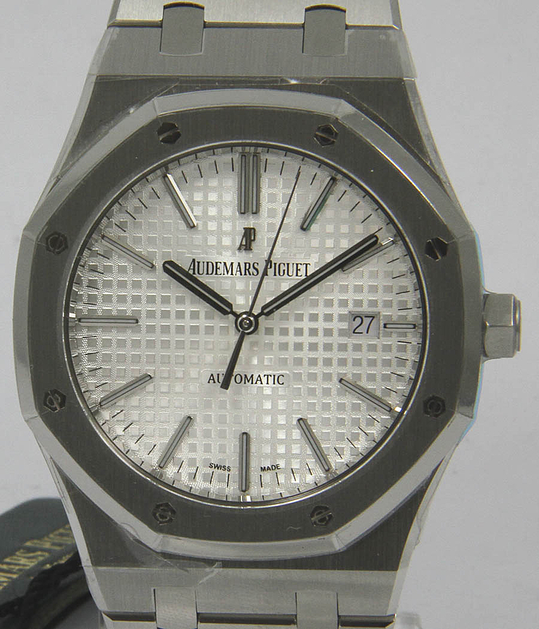 AUDEMARS PIGUET Royal Oak Ref. 15400ST.OO.1220ST.02