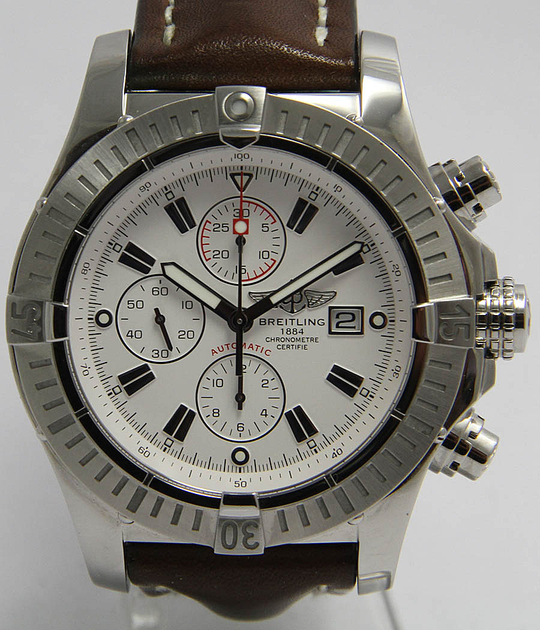 BREITLING Superavenger Ref. A 13370