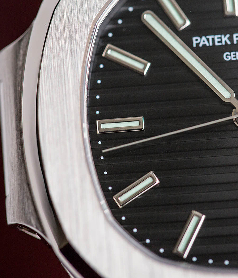 PATEK PHILIPPE Nautilus Ref. 3711 G