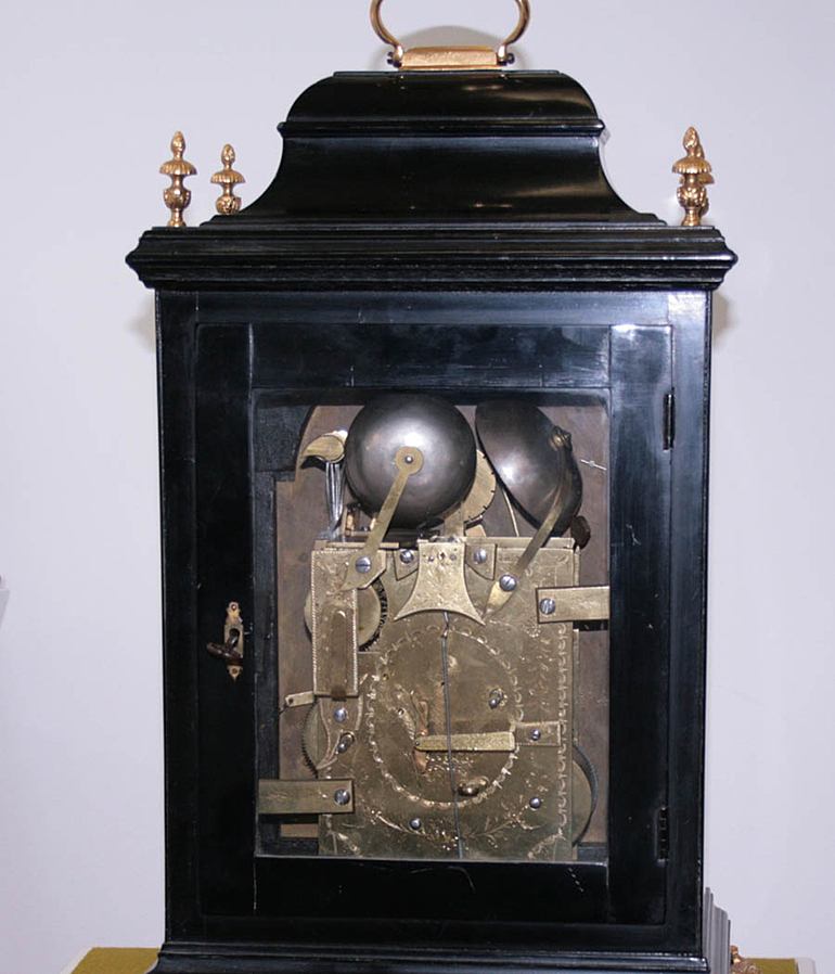 BRACKET CLOCK