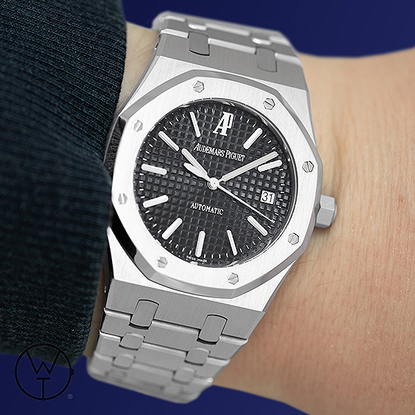 AUDEMARS PIGUET Royal Oak Ref. 15300ST.OO.1220ST.01