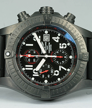 BREITLING Superavenger Ref. M 13370