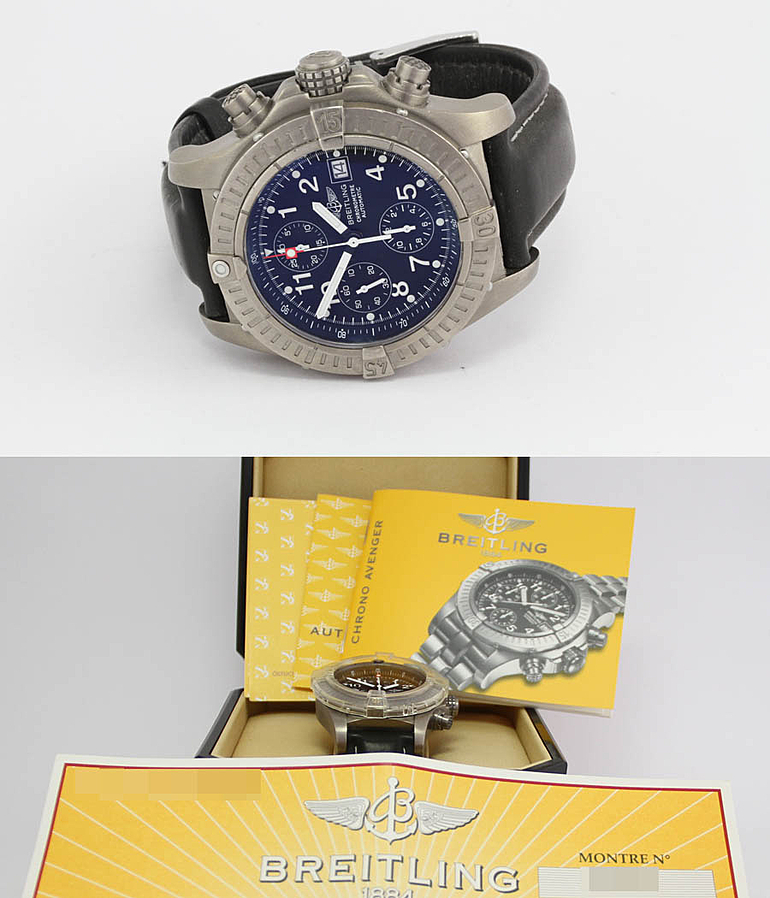 BREITLING Superavenger Ref. E 13360