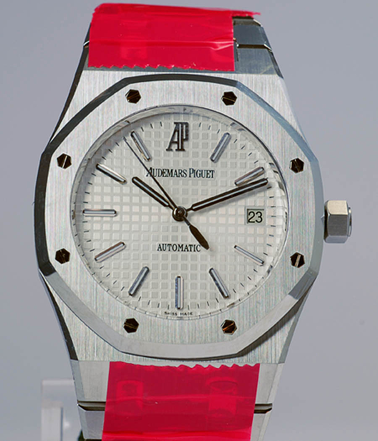AUDEMARS PIGUET Royal Oak Ref. 15300 ST
