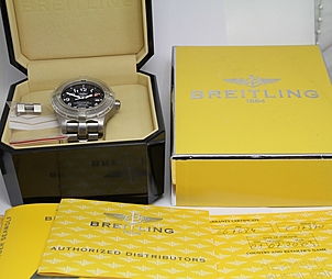 BREITLING Superavenger Ref. A 17370