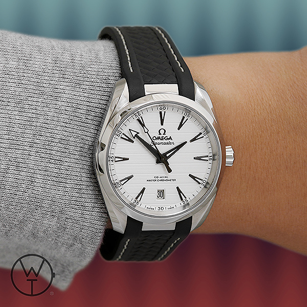 OMEGA Seamaster Ref. 22012382002001