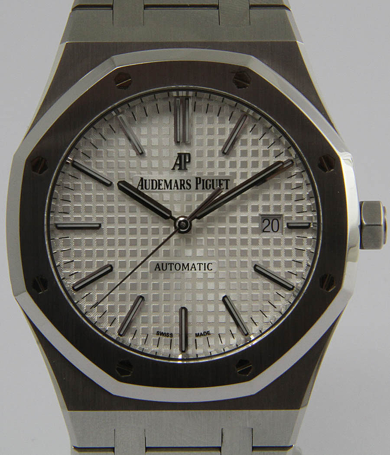 AUDEMARS PIGUET Royal Oak Ref. 15400ST.OO.1220ST.02