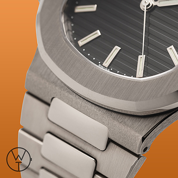 PATEK PHILIPPE Nautilus Ref. 3711/1G-001