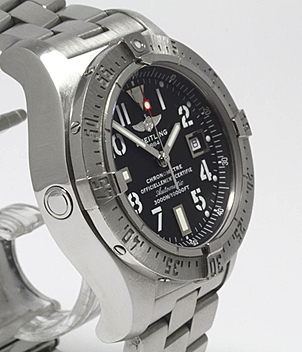 BREITLING Superavenger Ref. A 17330