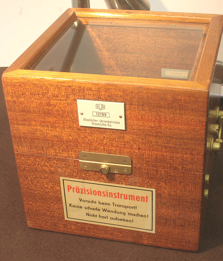 GUB-GLASHÜTTER UHRENBETRIEBE Nicht Angegeben
