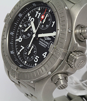 BREITLING Superavenger Ref. E 13360