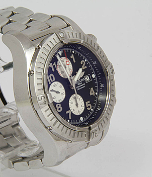 BREITLING Superavenger Ref. A 13370