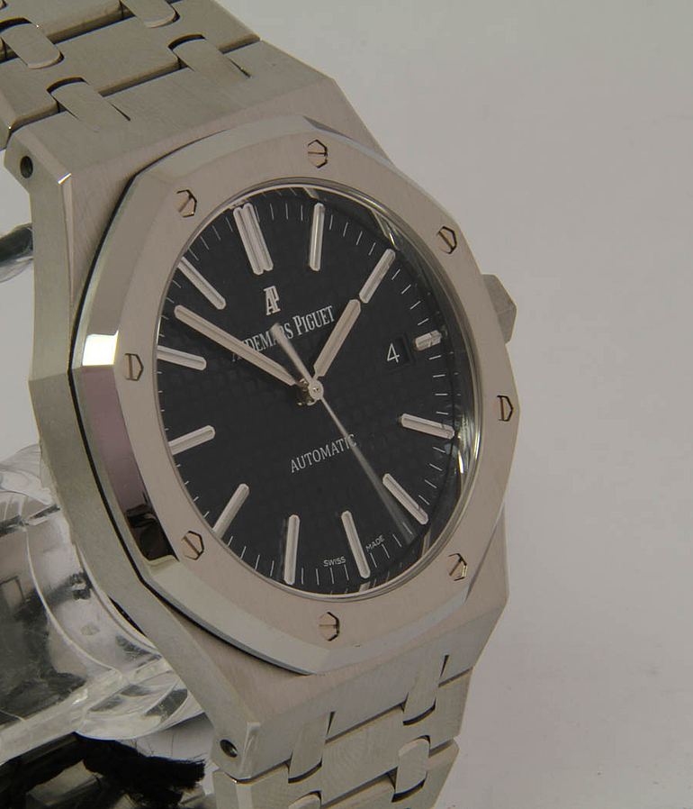 AUDEMARS PIGUET Royal Oak Ref. 15400ST.OO.1220ST.03