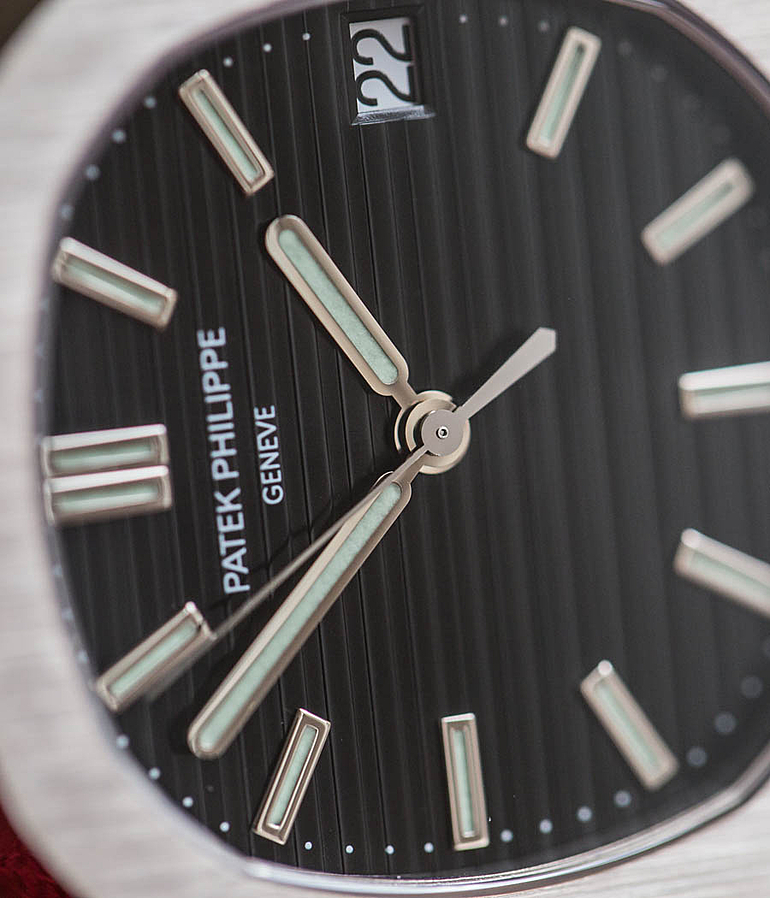 PATEK PHILIPPE Nautilus Ref. 3711 G