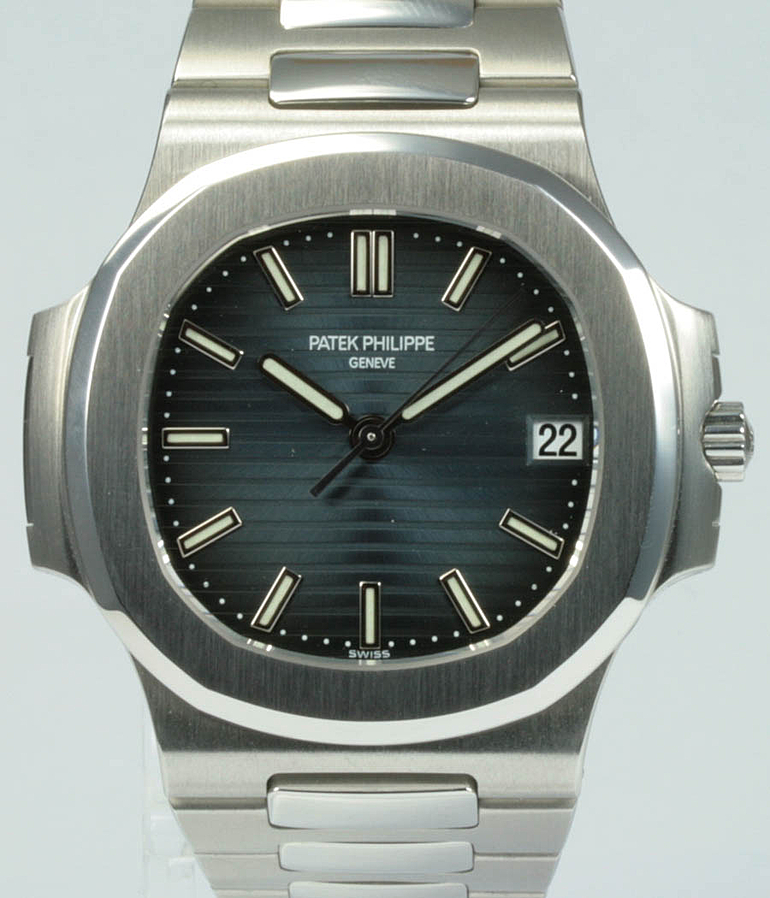 PATEK PHILIPPE Nautilus Ref. 5800