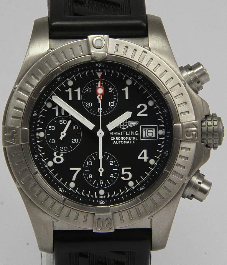 BREITLING Superavenger Ref. E 13360