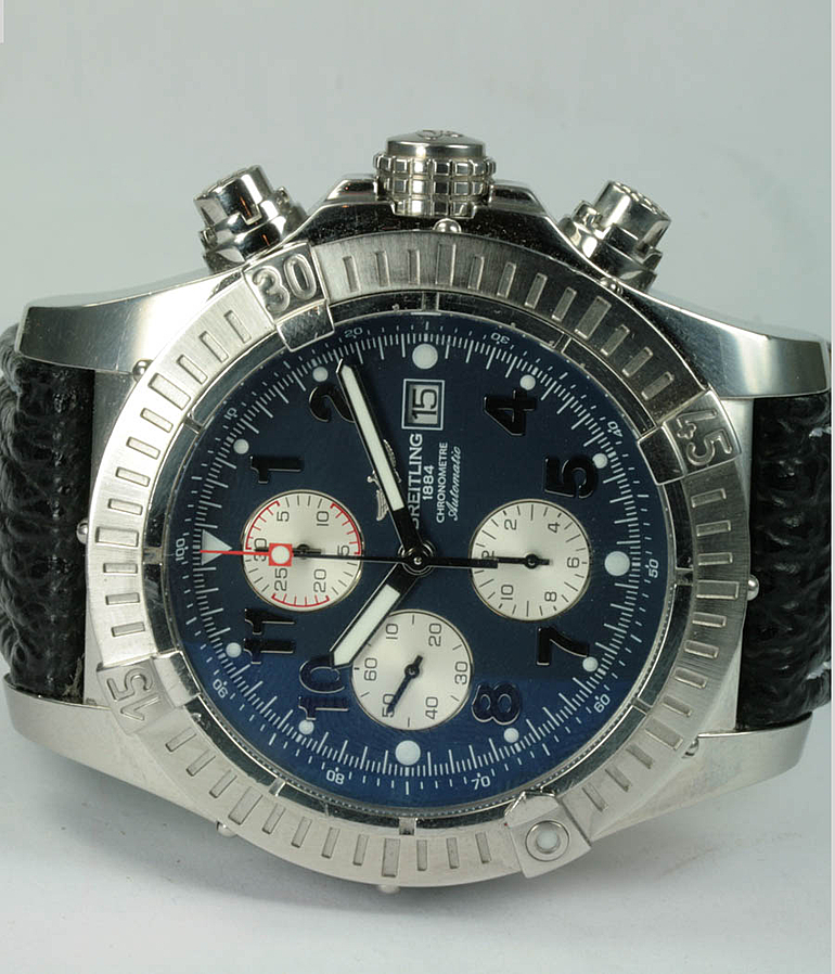 BREITLING Superavenger Ref. A 13370