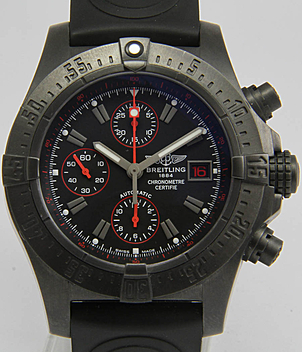 BREITLING Superavenger Ref. M 13380