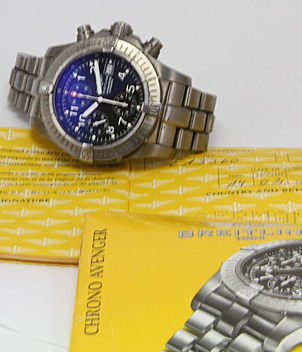 BREITLING Superavenger Ref. E 13380