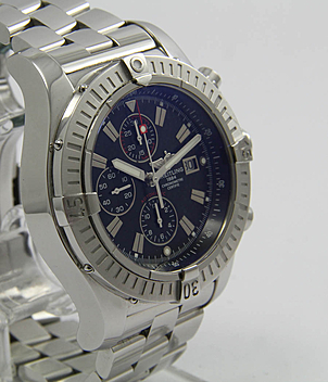 BREITLING Superavenger Ref. A 13370