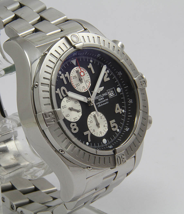 BREITLING Superavenger Ref. A 13370