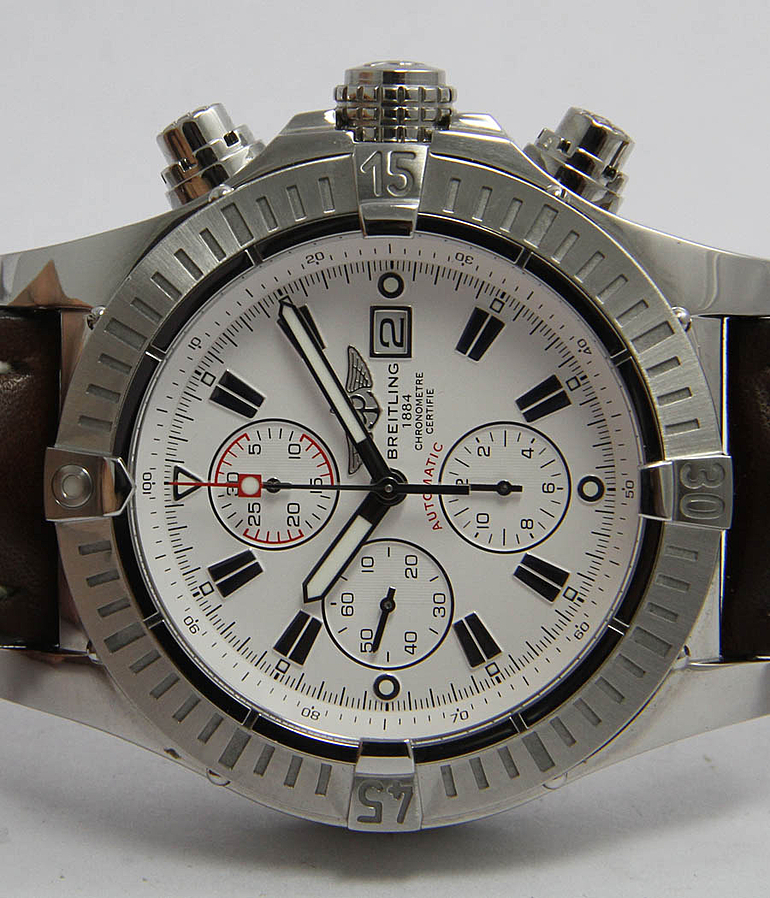 BREITLING Superavenger Ref. A 13370