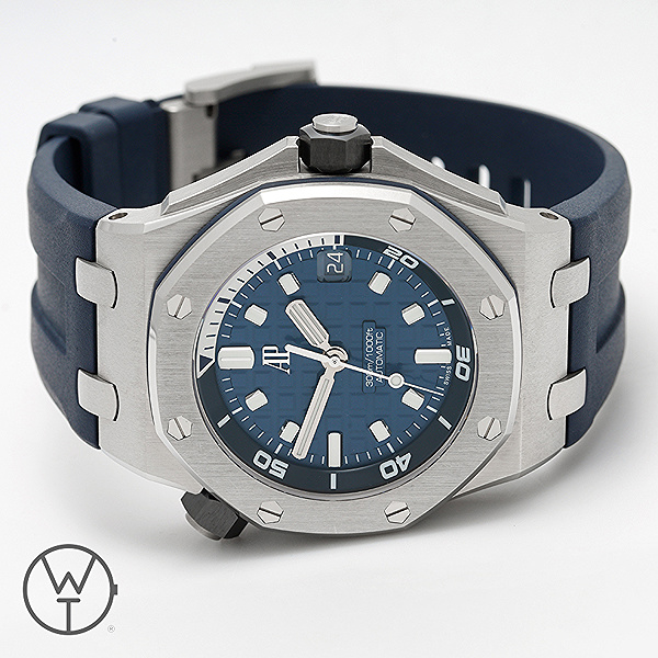 AUDEMARS PIGUET Royal Oak Ref. 15720ST.OO.A027CA.01