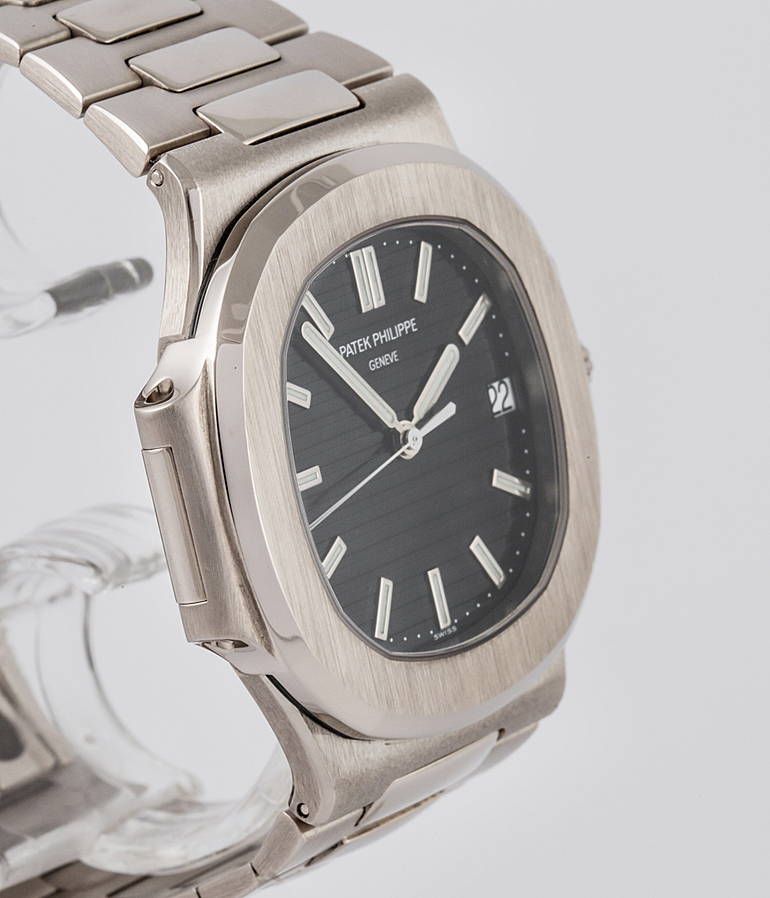 PATEK PHILIPPE Nautilus Ref. 3711 G