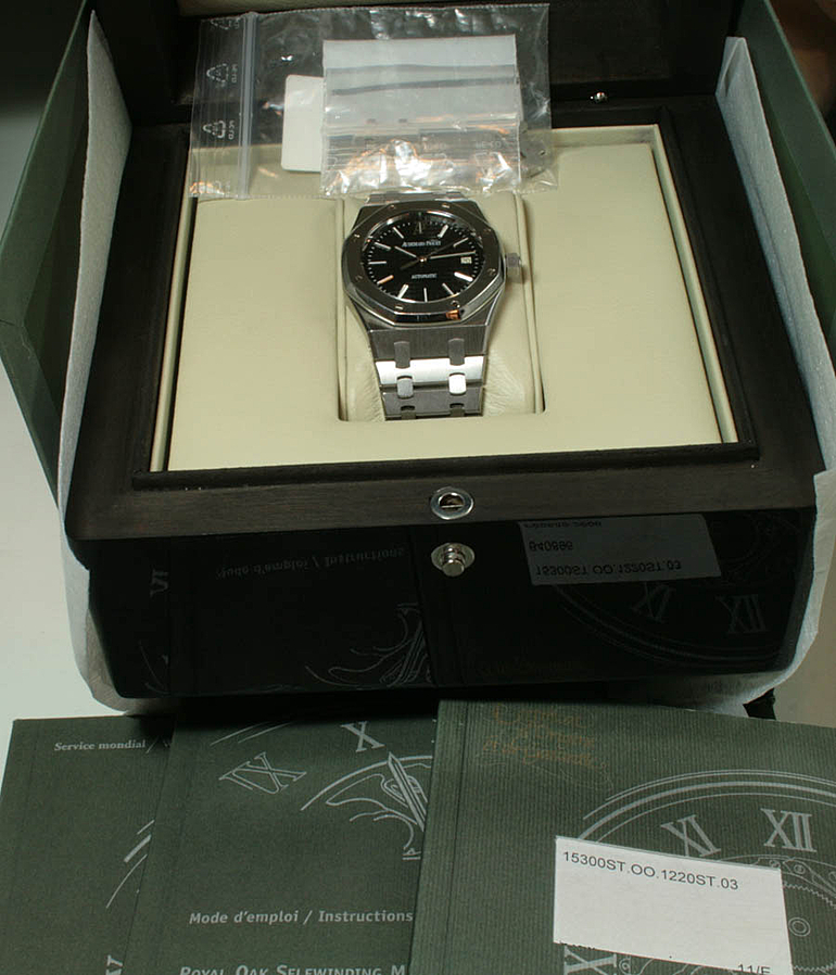 AUDEMARS PIGUET Royal Oak Ref. 15300 ST