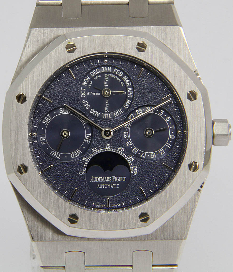 AUDEMARS PIGUET Royal Oak Ref. PT25820/0/0944PT/01
