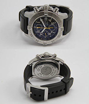 BREITLING Superavenger Ref. A 13380