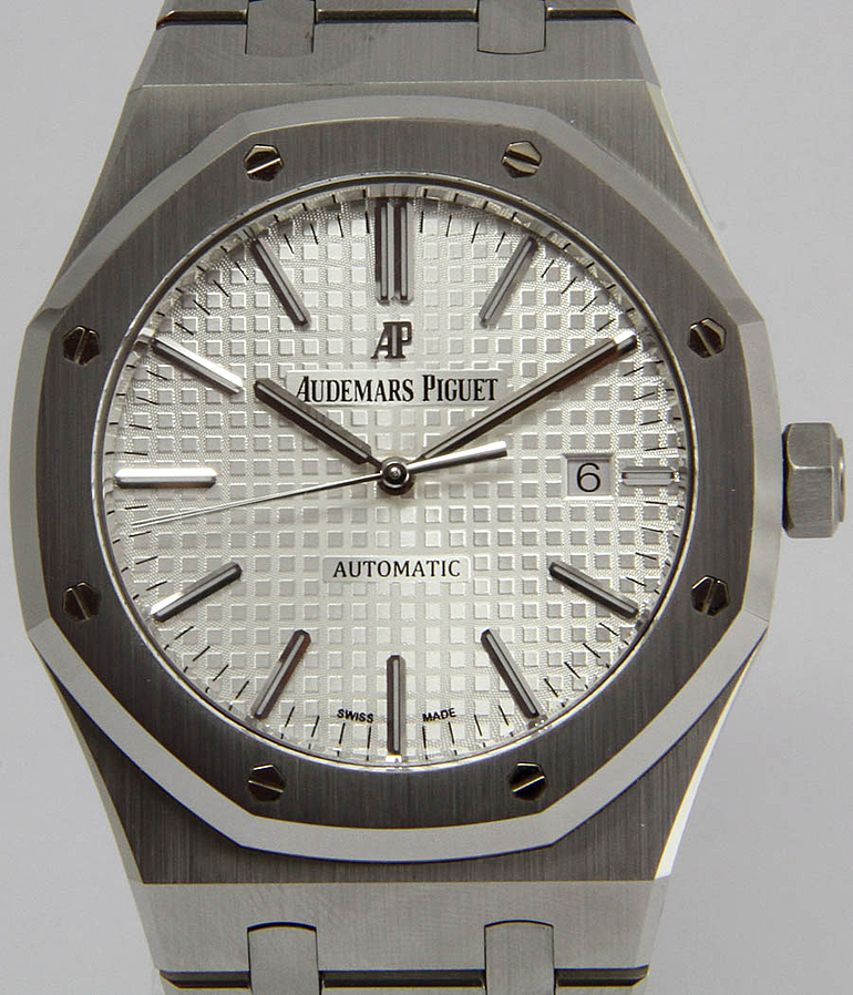 AUDEMARS PIGUET Royal Oak Ref. 15400ST.OO.1220ST.02