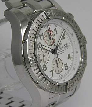 BREITLING Superavenger Ref. A 13370 358