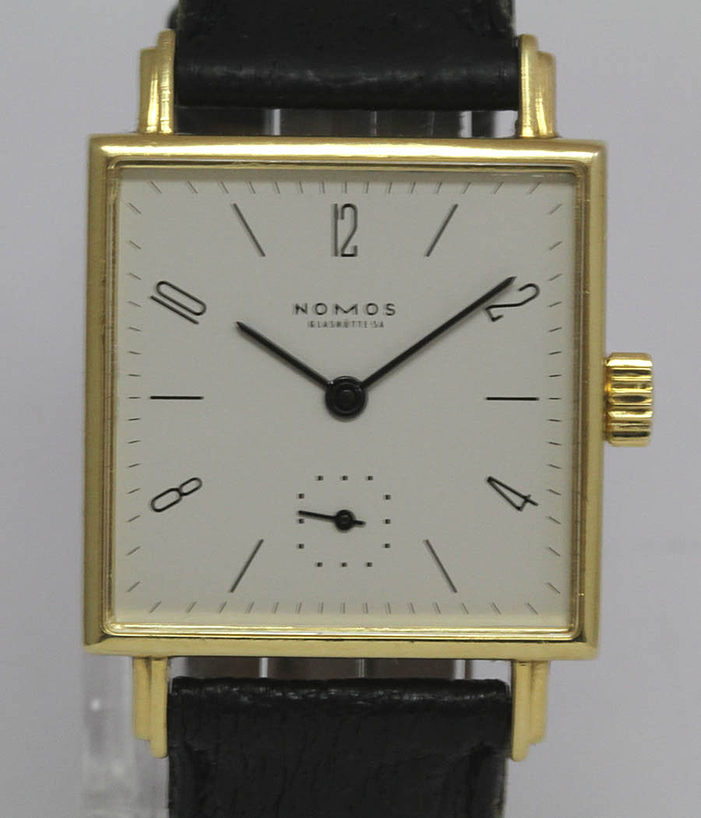 NOMOS Tetra Ref. 245
