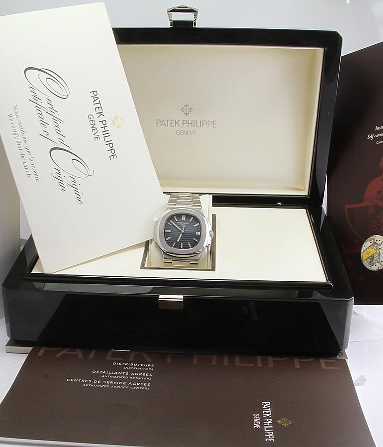 PATEK PHILIPPE Nautilus Ref. 5711