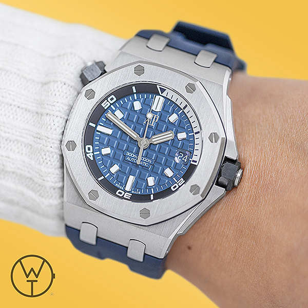 AUDEMARS PIGUET Royal Oak Ref. 15720ST.OO.A027CA.01